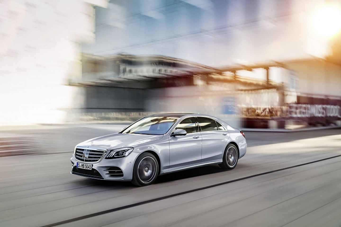 Das Mercedes-Triebwerk hat 2.925 Kubikzentimeter Hubraum