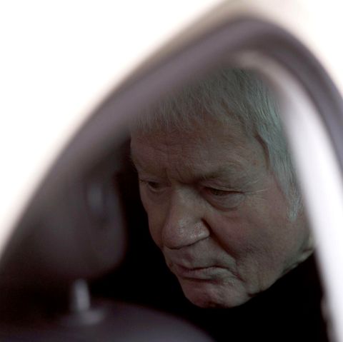 Anton Schlecker auf dem Weg zum ersten Verhandlungstag am 6. März