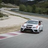 Der Seat Leon Cup Racer 2017 schafft 267 km/h Spitze
