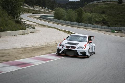 Der Seat Leon Cup Racer 2017 schafft 267 km/h Spitze