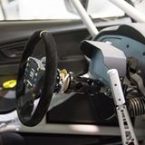 Der Arbeitsplatz im Seat Leon Cup Racer 2017
