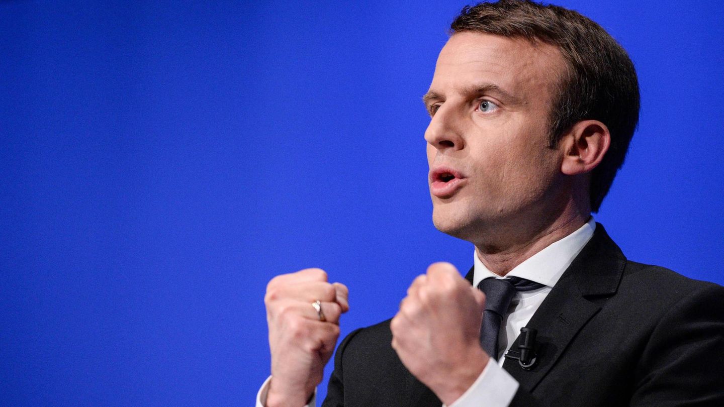 Frankreichs Präsidentschaftskandidat Emmanuel Macron ist Opfer einer Hackerattacke geworden.