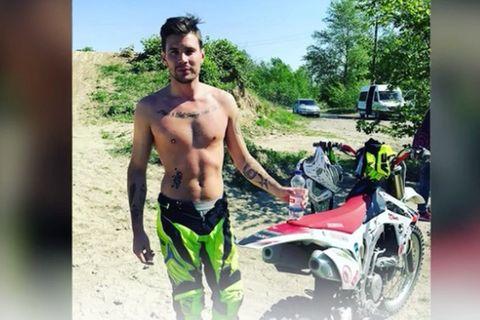 Eurovision Song Contest: Halbnackt auf dem Motorrad – so bereitet sich der Schwede Robin Bengtsson auf den ESC vor