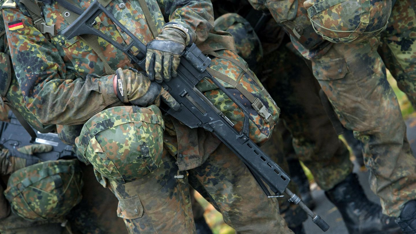 Die Durchsuchung sämtlicher Kasernen und Bundeswehrgebäude wurde angeordnet
