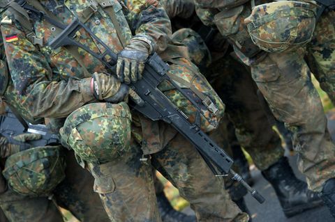 Die Durchsuchung sämtlicher Kasernen und Bundeswehrgebäude wurde angeordnet