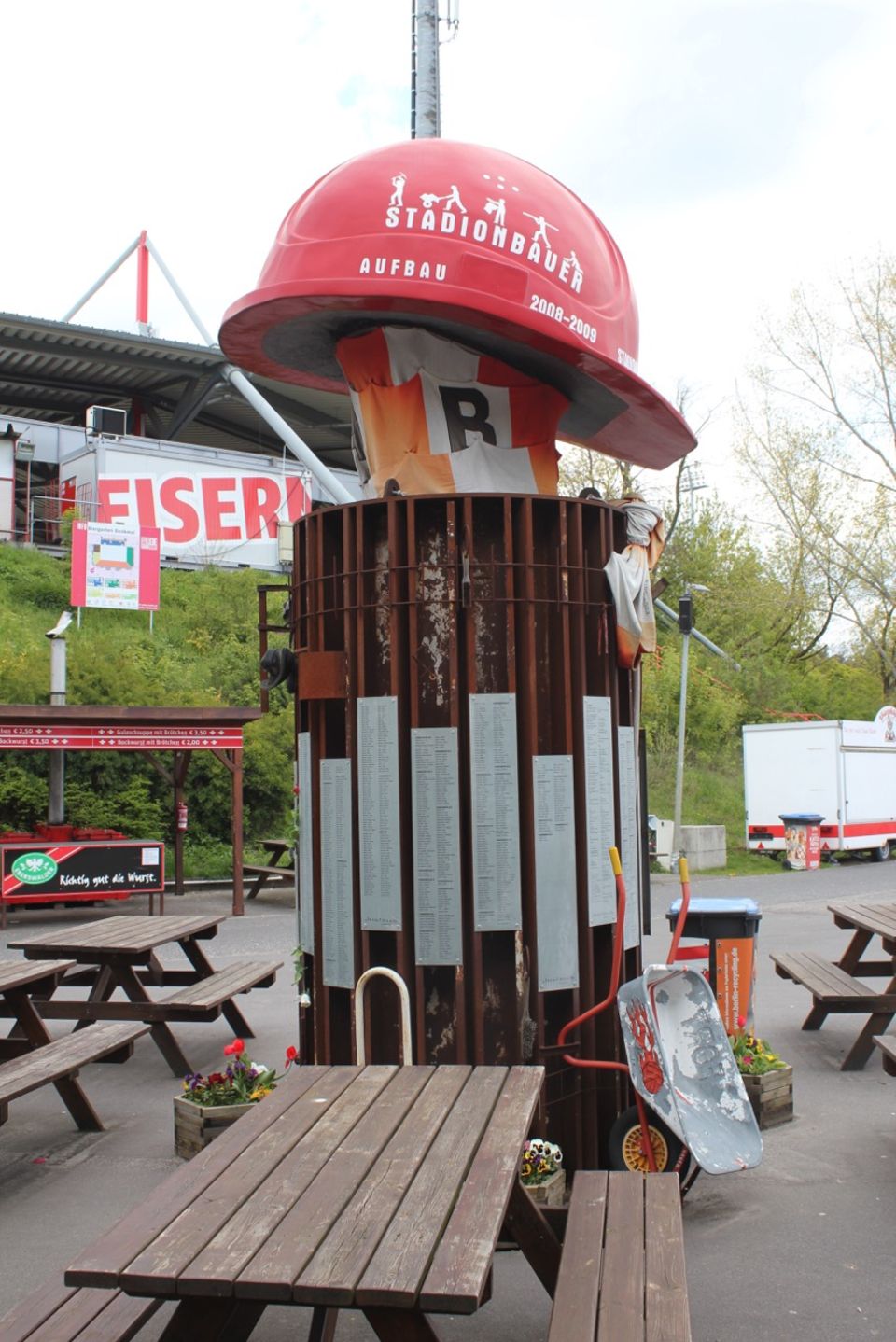 Union Berlin Statue Union Berlin Statue