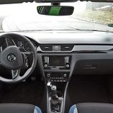 Das Cockpit des Skoda Rapid.
