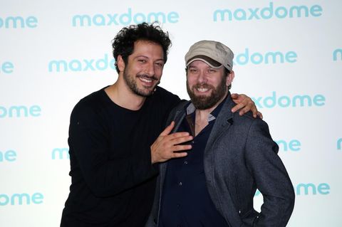 Fahri Yardim (l.) und Christian Ulmen besuchen die "Jerks"-Premiere