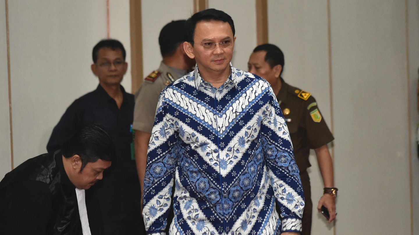 Jakartas Gouverneur Basuki Tjahaja Purnama geht zur Urteilsverkündung