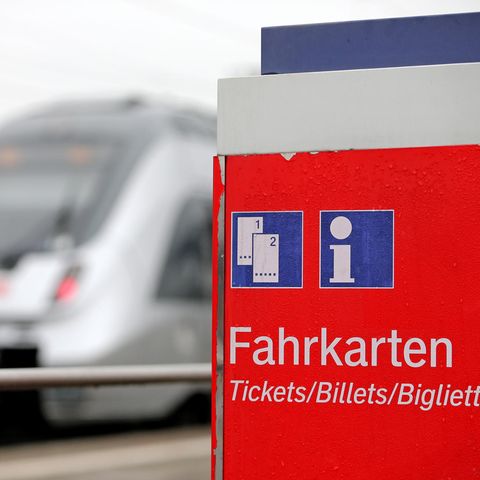 Bahn lockt mit Billigtickets und Bahncard-Varianten