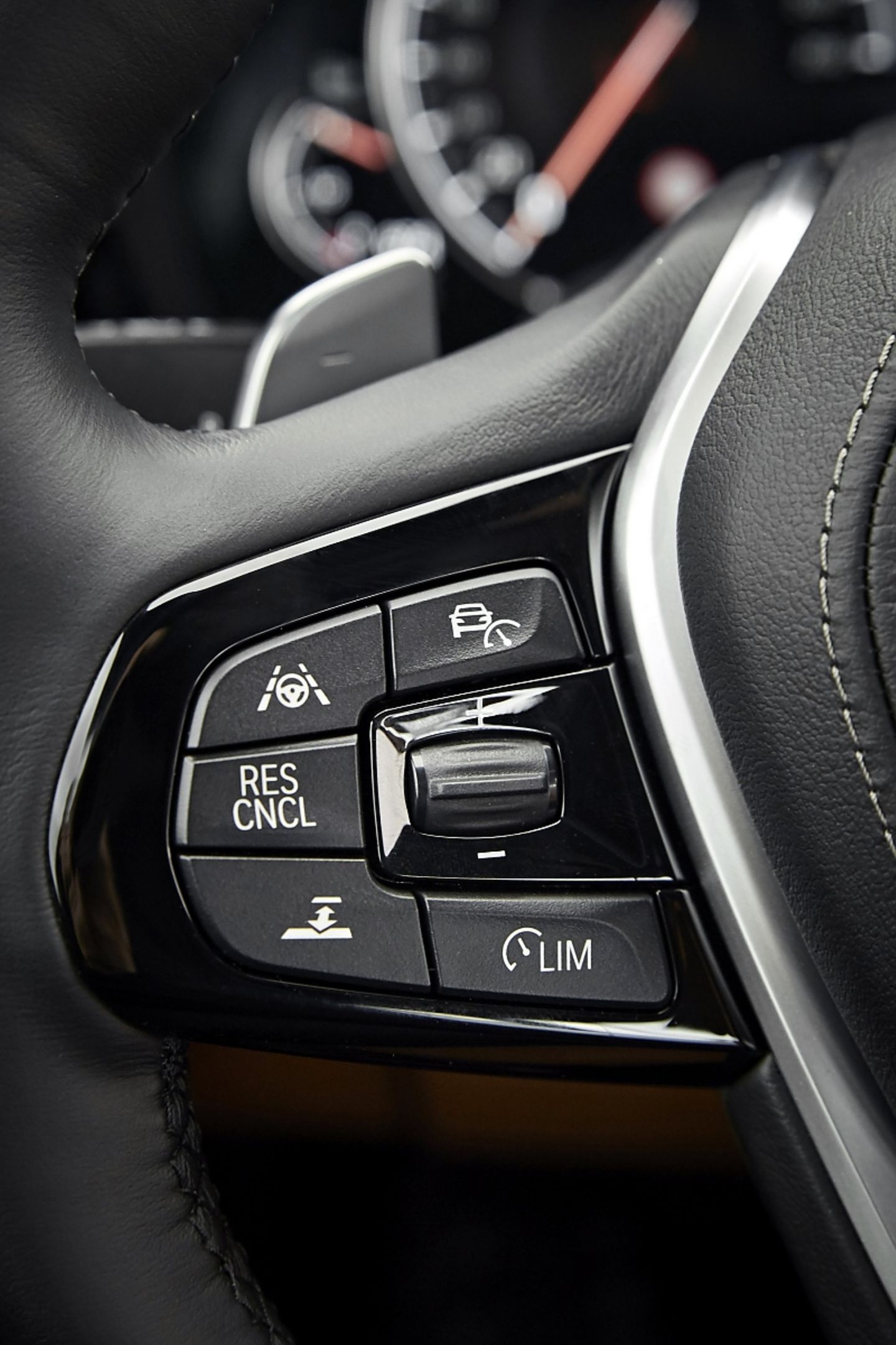 Beim autonomen Fahren hinkt der BMW der Mercedes S-Klasse hinterher