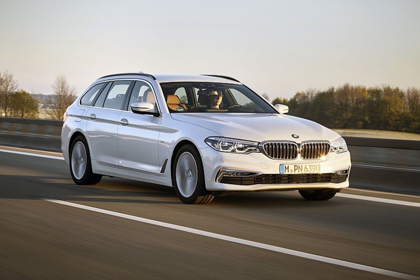Der BMW 520d Touring erreicht nach 7,8 Sekunden die 100 km/h-Marke