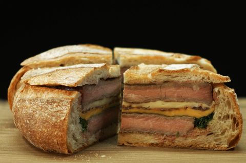 Riesen-Steak-Sandwich: Mit diesem Pausenbrot sind Sie der König im Büro