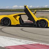 Die Türen öffnen nach vorn oben.