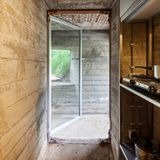 Ungewöhnliche Urlaubsunterkunft: Der Eingang zum Bunker