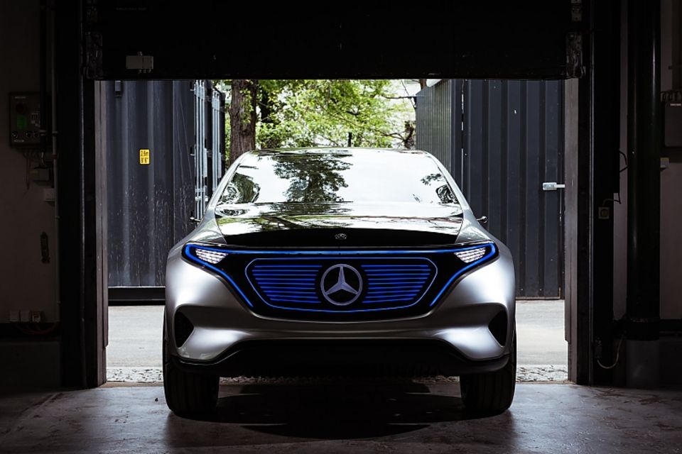 Mercedes Concept EQ - Licht an!