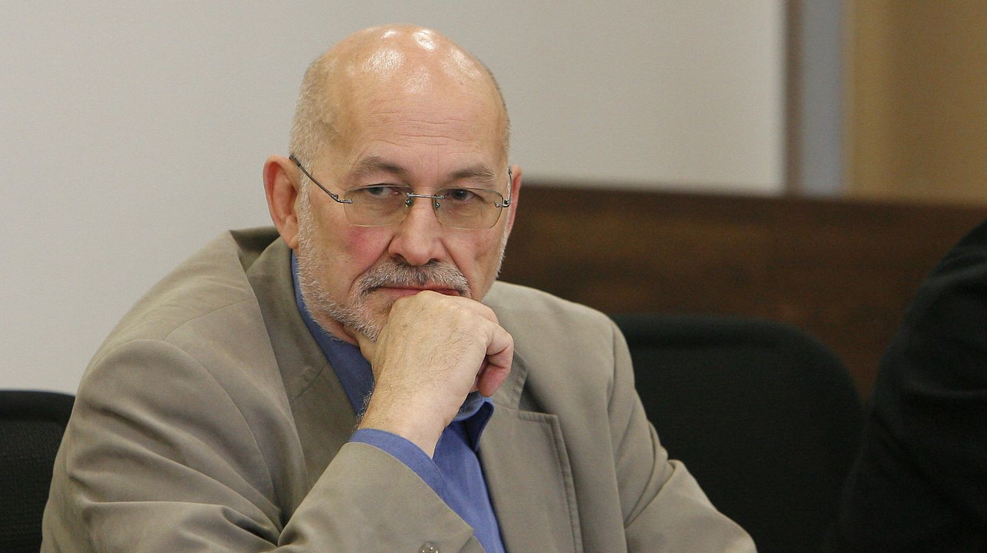 Horst Mahler: Nazi lawyer dies at the age of 89
