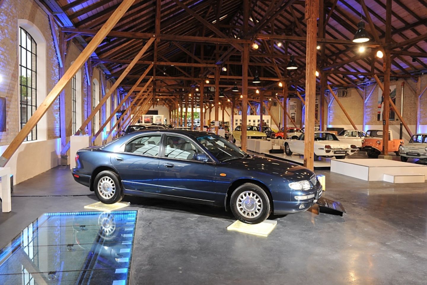 Mazda Xedos