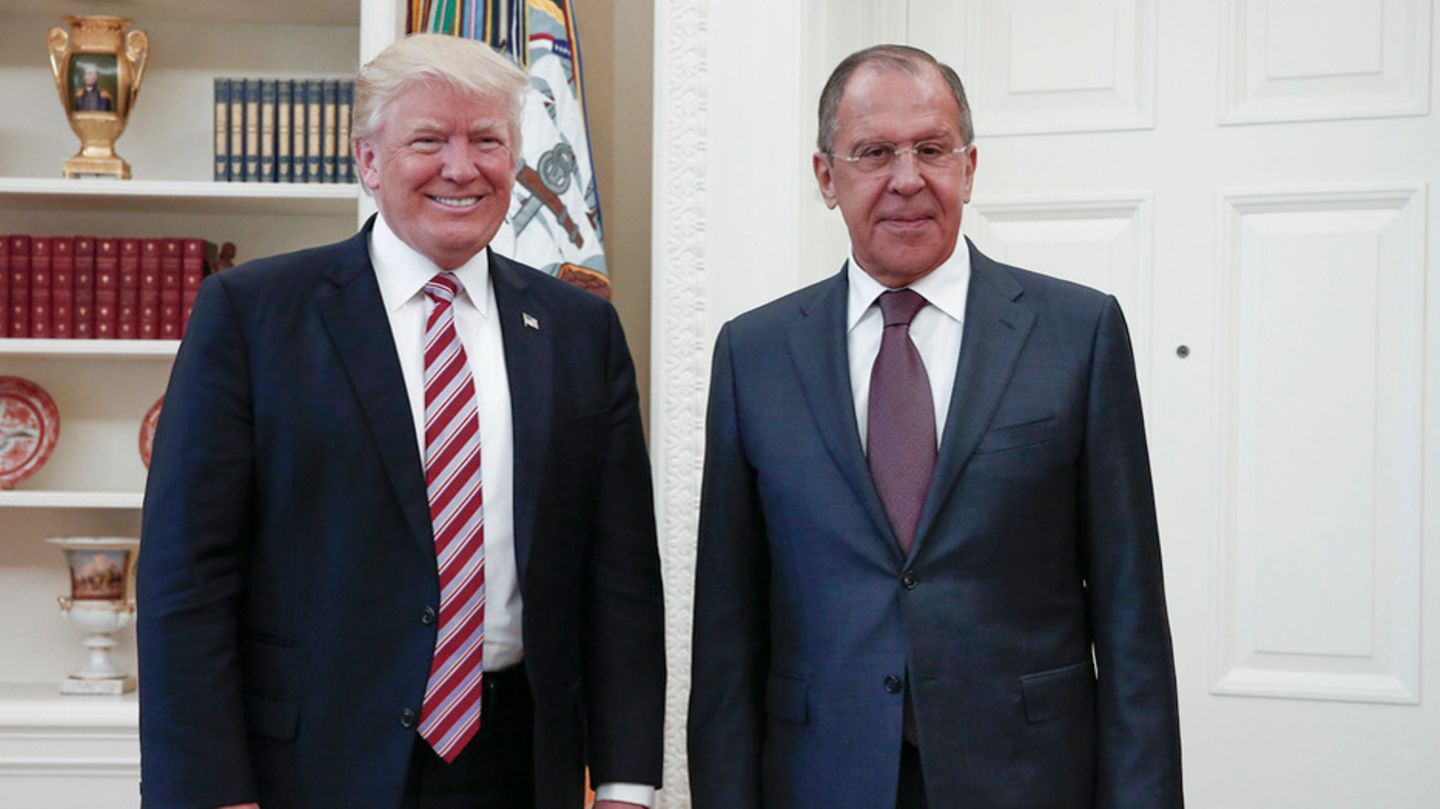 US-Präsident Donald Trump (l.) und Russlands Außenminister Sergej Lawrow in der vergangenen Woche im Weißen Haus.