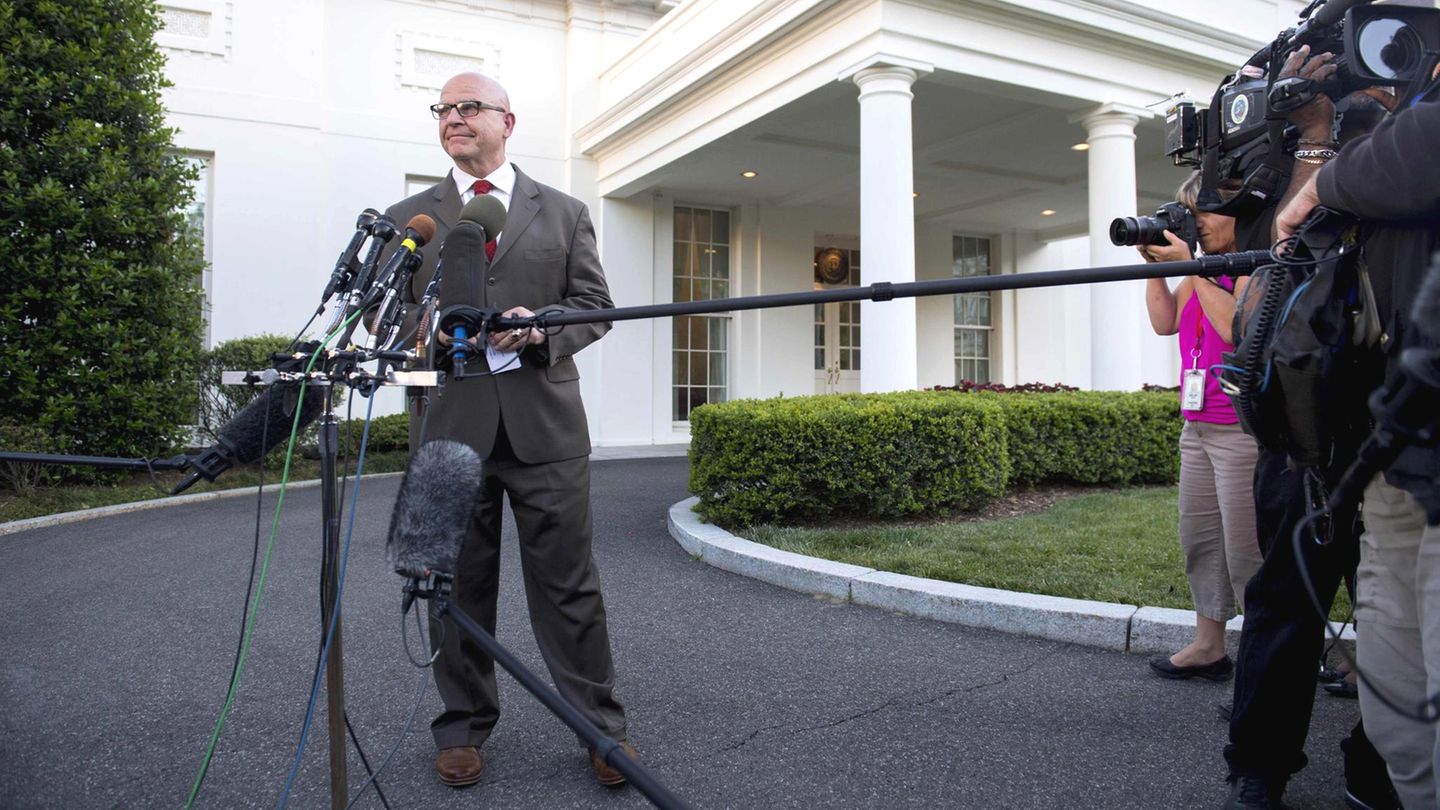 Trump H.R. McMaster