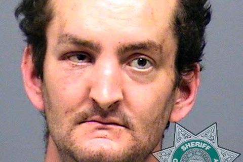 Der mutmaßliche Muttertags-Mörder von Oregon: Joshua Lee Webb in einem Foto des Sheriffs von Clackamas County