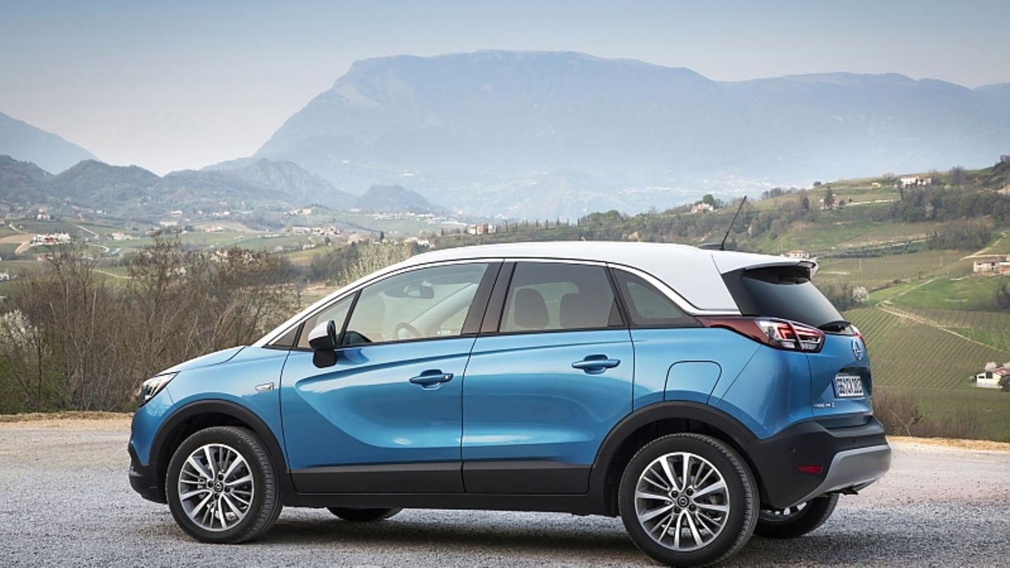 Opel cross country