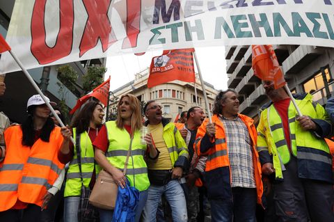 Protest gegen das neunte Sparpaket in Athen, Griechenland