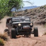 Die knapp 500 PS des Jeep Quicksand sind kaum zu bändigen, insbesondere auf losem Untergrund.