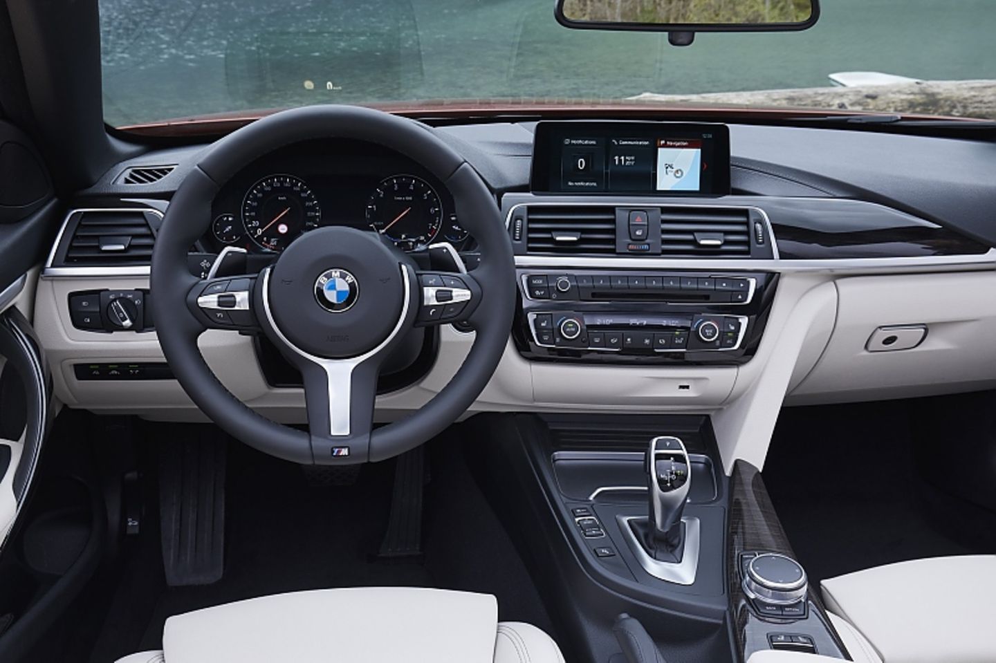 Typisches BMW-Cockpit