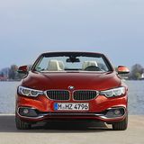 Das typische BMW-Gesicht mit Scheinwerfer, die bis zum Kühlergrill reichen