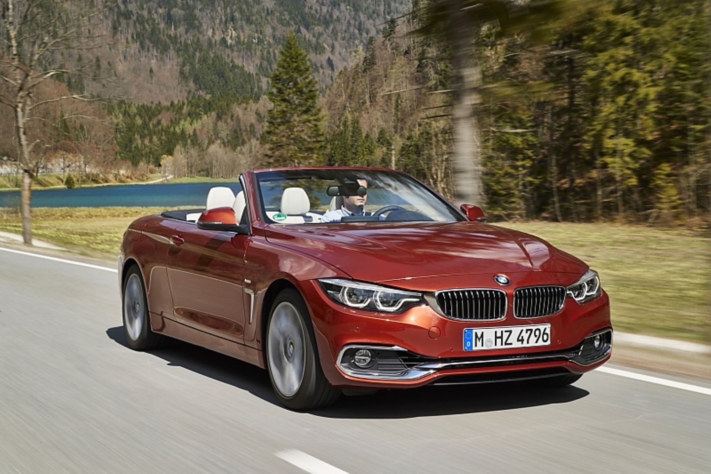 Das BMW 430i Cabrio kostet mindestens 51.700 Euro