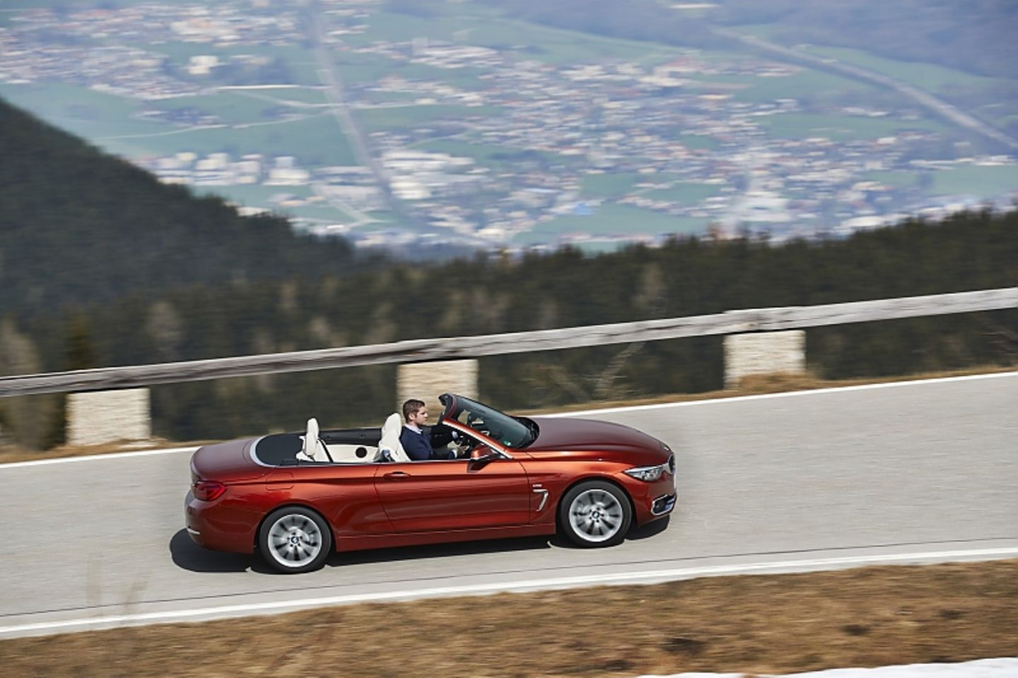 Der Norm-Durchschnittsverbrauch beläuft sich auf 6,3 l/100 km