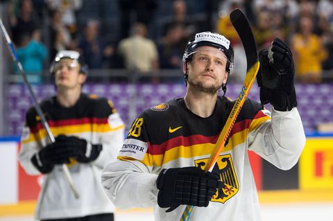 Deutschlands Frank Holter verabschiedet sich nach Aus bei Eishockey-WM von Fans