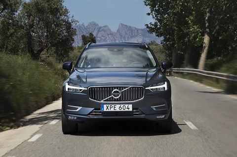 Optisch verändert in der Frontansicht des Volvo XC60 wurde vor allem das Tagfahrlicht: Thorsten Hammer