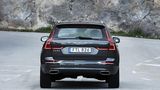 Die Heckleuchten des Volvo XC60 sind nun stärker ausgeprägt