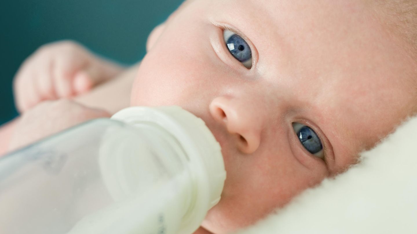 Muttermilch ist die beste Nahrung in den ersten Lebensmonaten