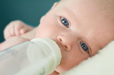 Muttermilch ist die beste Nahrung in den ersten Lebensmonaten