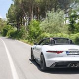 Jaguar F Type 400 Sport Cabrio AWD - unverändert das Heck
