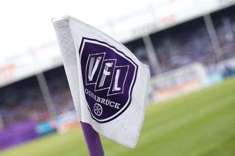 Eckefahne im Stadion des VfL Osnabrück: Drei Spieler des Clubs stehen unter Manipulationsverdacht