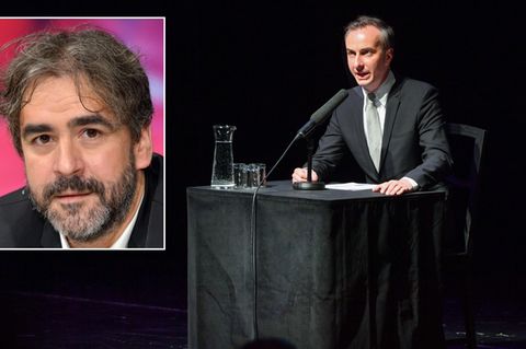 Der TV-Moderator Jan Böhmermann und der in der Türkei inhaftierte Journalist Deniz Yücel (kleines Foto)