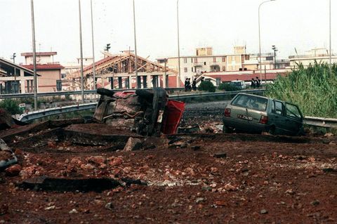 Vor 25 Jahren starb Mafia-Jäger Giovanni Falcone bei einem Sprengstoff-Anschlag auf der A29 auf Sizilien