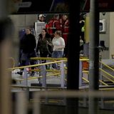Geschockte Menschen am Bahnhof Victoria Station nahe der Manchester Arena