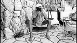 Helmut Newton wird in der Villa Dorane von Jean Pigozzi fotografiert, 1993 Cap d'Antibes