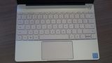 Das Matebook X hat eine FullSize-Tastatur.