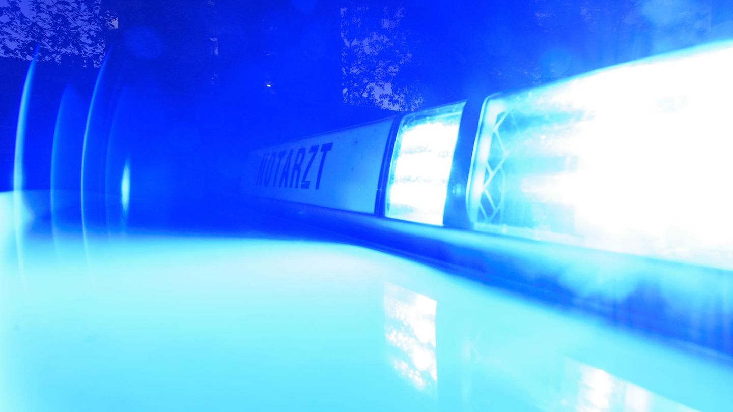 Die Siebenjährige aus Karlsruhe wurde zunächst vom Notarzt versorgt, erlag jetzt aber ihren Verletzungen (Symbolbild)