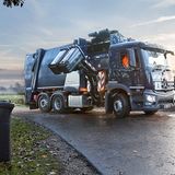 Der Faun Sidepress C1100 wirkt wie ein Gigant der Straße.