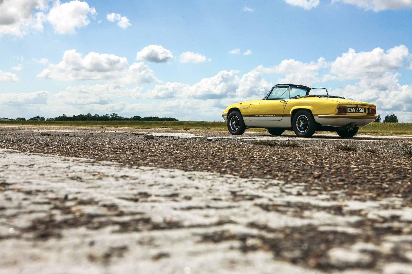 Bereits seit 32 Jahren besitzt Carl Pereira inzwischen seinen gelben Lotus Elan Sprint.