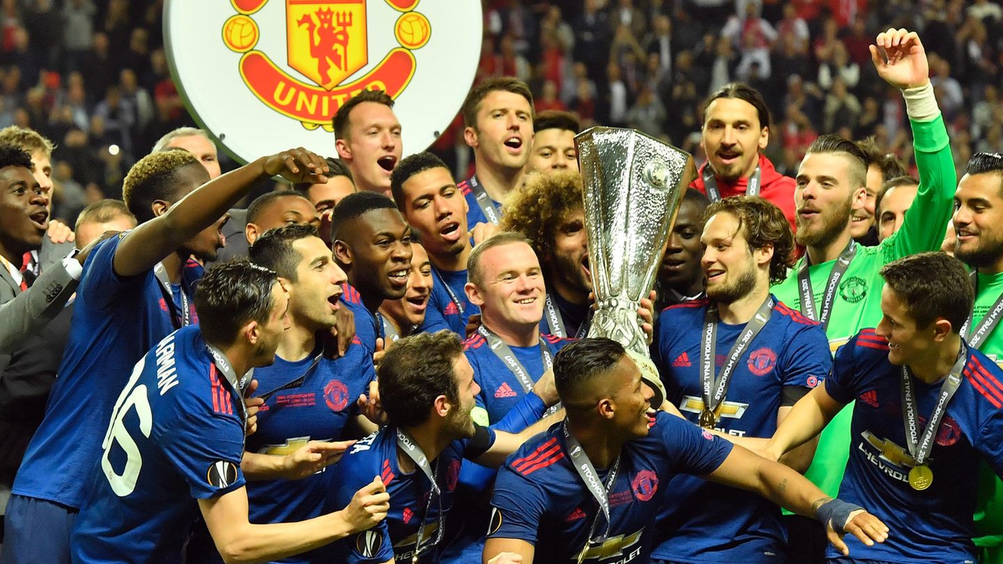 Durch einen 2:0-Sieg gegen Ajax Amsterdam sicherte sich Manchester United den Pokal der Fußball-Europa-League