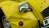 Citroen 2CV aus "In tödlicher Missio"n - sogar Einschusslöcher sind zu sehen (Bild Viehmann)