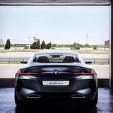 BMW 8er Concept - das Heck zeigt sich zerklüftet